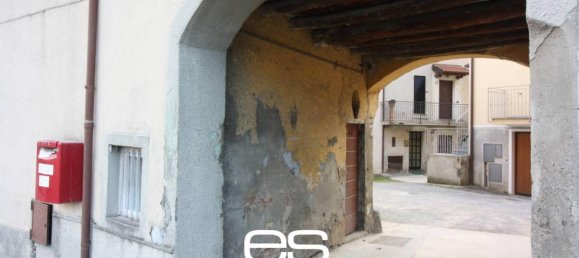 5-Zimmer Haus in La Valletta Brianza, Italy, Nr. 42594 3