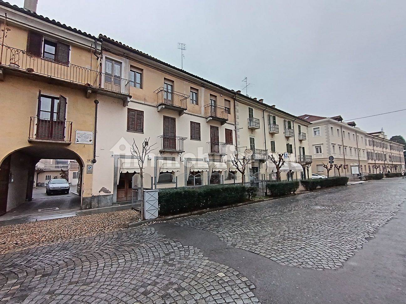 Imóvel comercial de 5 divisões em Savigliano, Italy N.º 53266