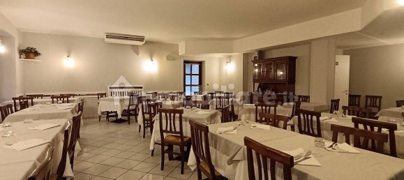 Imóvel comercial de 5 divisões em Savigliano, Italy N.º 53266 3