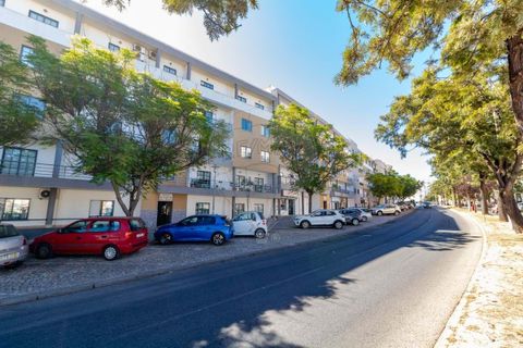 2 Schlafzimmer Wohnung in Quarteira, Portugal, Nr. 351429