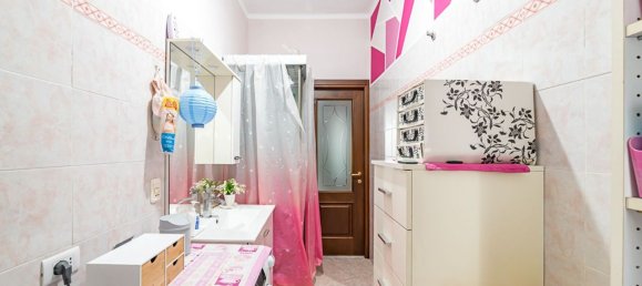 Квартира с 4 комнатами в Бра, Италия № 93011 36