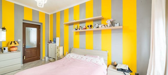 Квартира с 4 комнатами в Бра, Италия № 93011 20