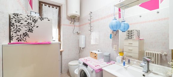 Квартира с 4 комнатами в Бра, Италия № 93011 35