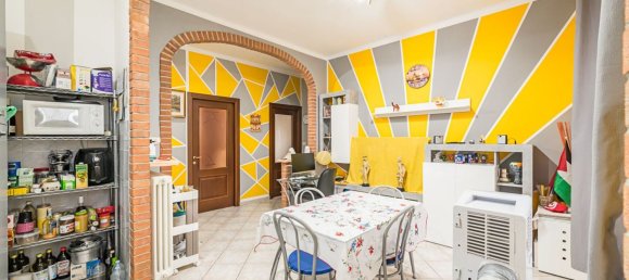 Квартира с 4 комнатами в Бра, Италия № 93011 13