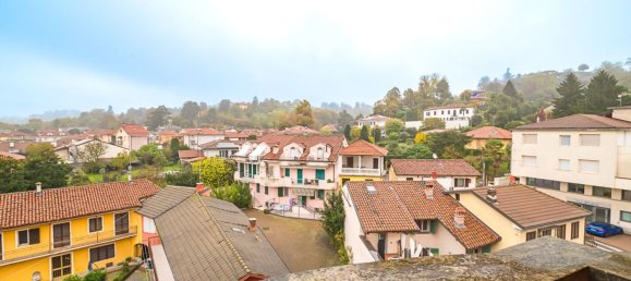 Квартира с 4 комнатами в Бра, Италия № 93011 39