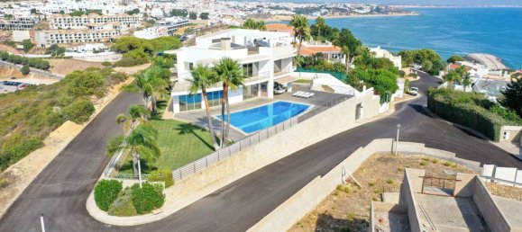 4 bedrooms Villa in Albufeira, Portugal No. 25680 27