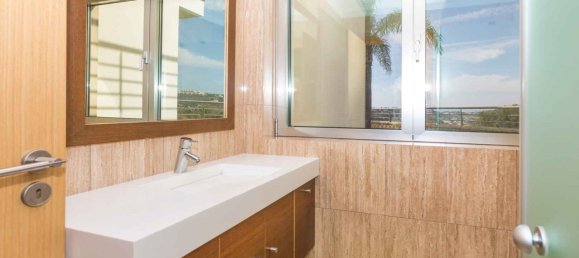 4 bedrooms Villa in Albufeira, Portugal No. 25680 18