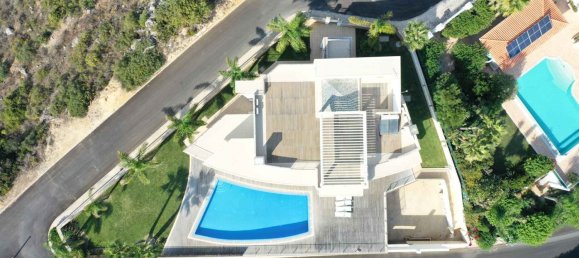 4 bedrooms Villa in Albufeira, Portugal No. 25680 25