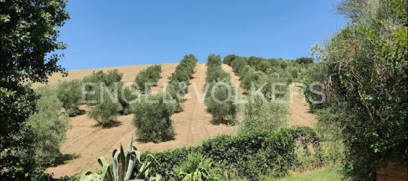 9 bedrooms Villa in Recanati, Italy No. 64748 32