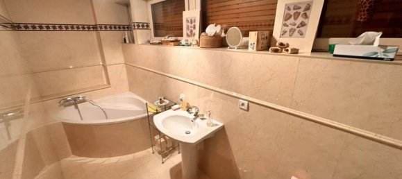 Casa de 5 dormitorios en Sainte-Ruffine, France No. 275931 13