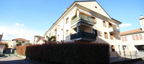 2-salle Penthouse à Senago, Italy No. 37535 3