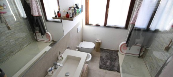 2-salle Penthouse à Senago, Italy No. 37535 19