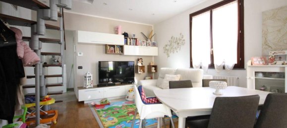 2-salle Penthouse à Senago, Italy No. 37535 5