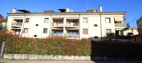 2-salle Penthouse à Senago, Italy No. 37535 25