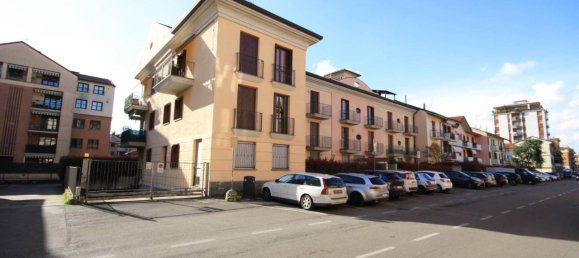 2-salle Penthouse à Senago, Italy No. 37535 2