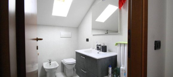 2-salle Penthouse à Senago, Italy No. 37535 20