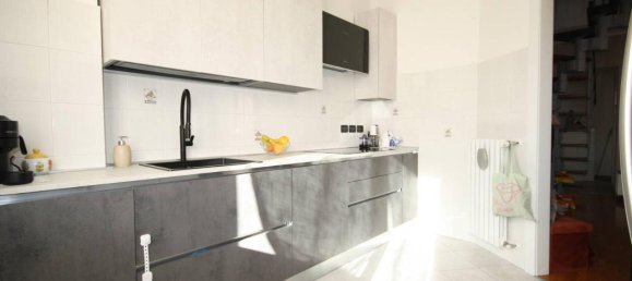 2-salle Penthouse à Senago, Italy No. 37535 10