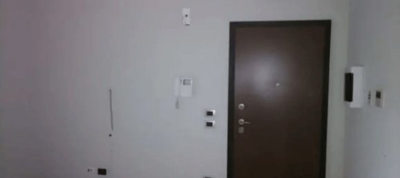 312m² Commercial property in Latiano, Italy No. 381333 4