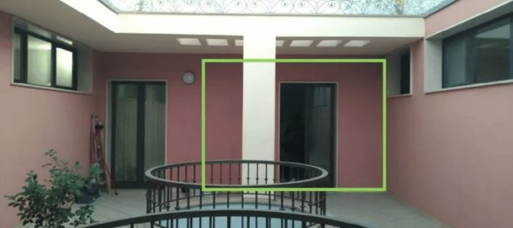 312m² Commercial property in Latiano, Italy No. 381333 2