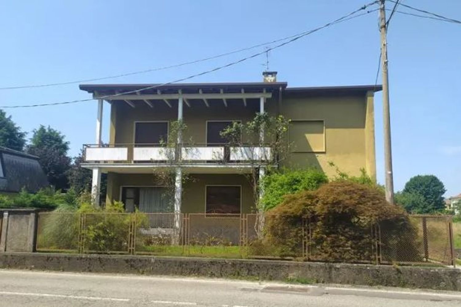 Casa de 4 habitaciónes en Fagnano Olona, Italy No. 3165