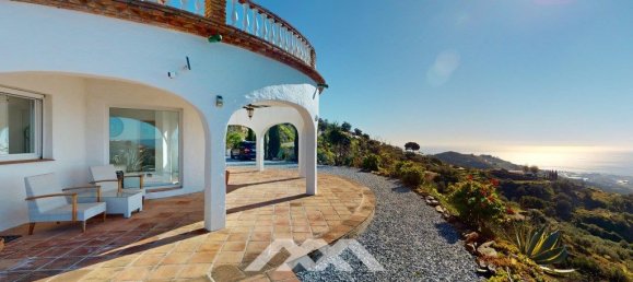 3 bedrooms House in Arenas, Spain No. 131051 35