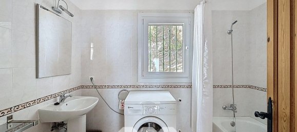 3 bedrooms House in Arenas, Spain No. 131051 22