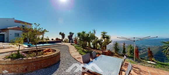 3 bedrooms House in Arenas, Spain No. 131051 46