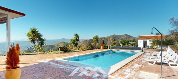 3 bedrooms House in Arenas, Spain No. 131051 41