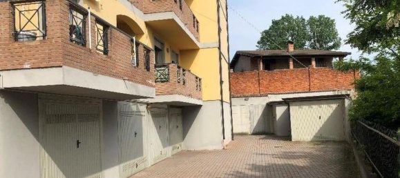 3 bedrooms Apartment in Sant'Angelo Lodigiano, Italy No. 160260 7