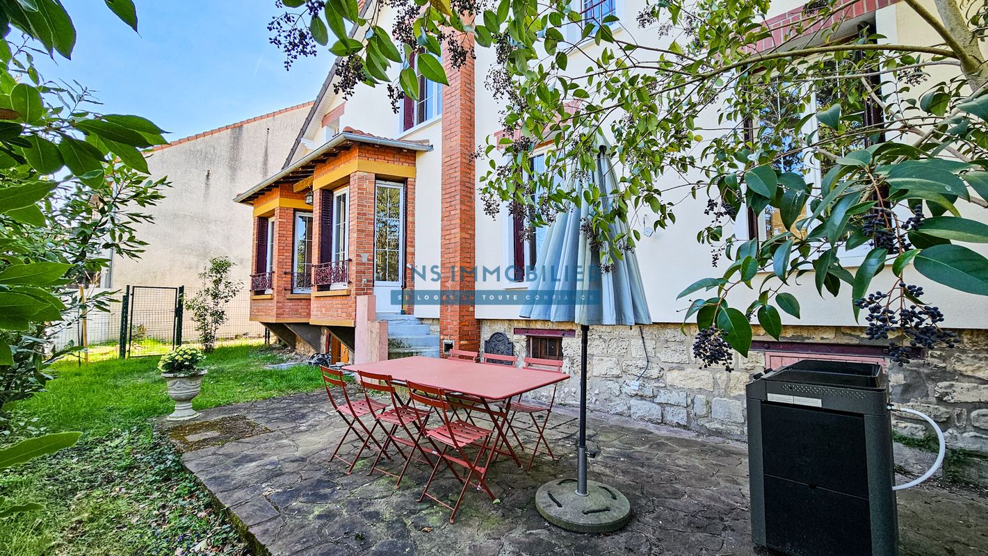 5 bedrooms House in Sartrouville, France No. 108121