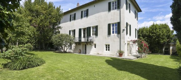 10 bedrooms Villa in Lucca, Italy No. 377444 2