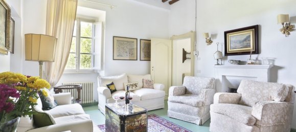 10 bedrooms Villa in Lucca, Italy No. 377444 11