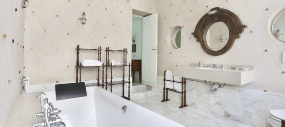 10 bedrooms Villa in Lucca, Italy No. 377444 15