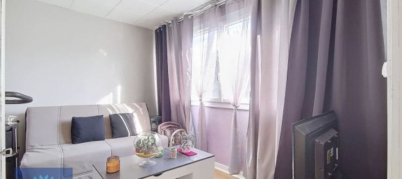 2 bedrooms Apartment in Mennecy, France No. 179156 3