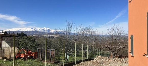 Дом с 9 комнатами в Фурчи, Италия № 144725 16