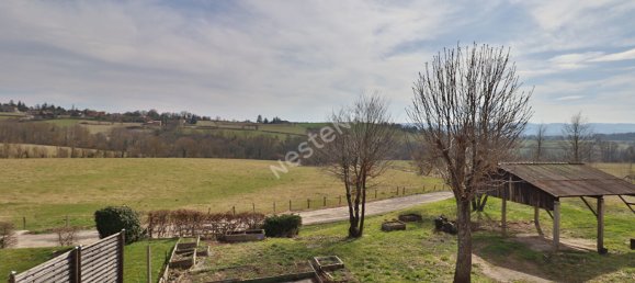 Casa de 4 dormitorios en Bully, France No. 198160 2