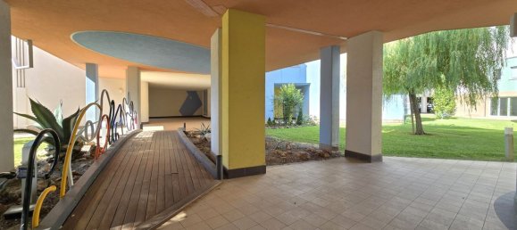 4 bedrooms Duplex in Pescara, Italy No. 372145 2