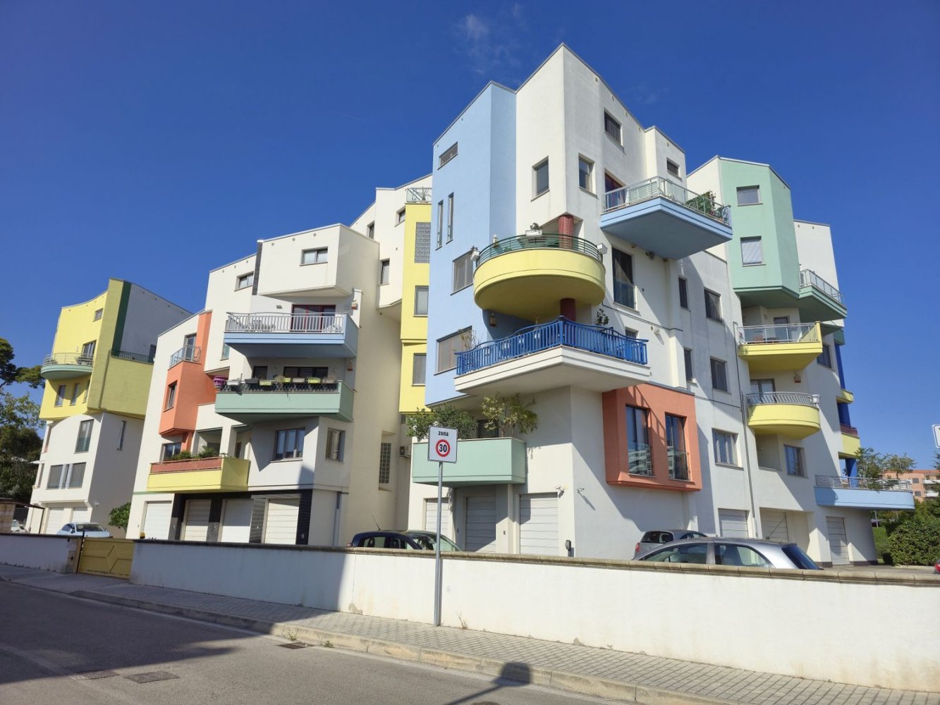 4 bedrooms Duplex in Pescara, Italy No. 372145