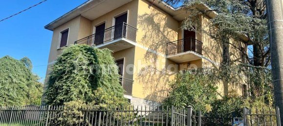 Villa de 4 dormitorios en Casteggio, Italy No. 258088 2