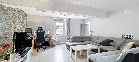 2 Schlafzimmer Haus in L'Arbresle, France, Nr. 197975 12