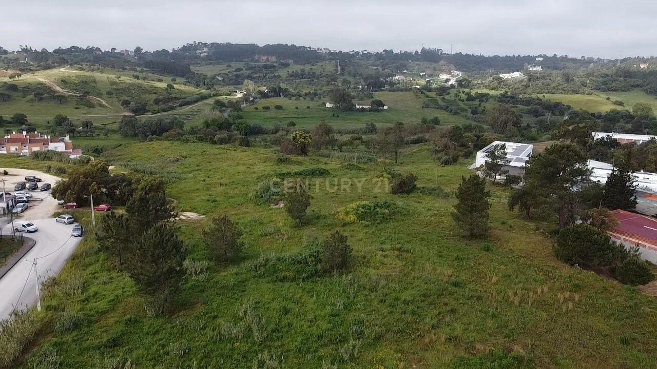 28000m² Land in Azambuja, Portugal No. 142144