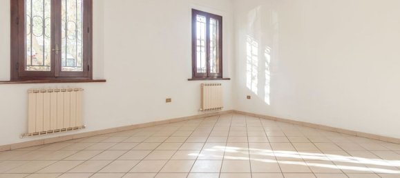 6 Schlafzimmer Haus in Ravenna, Italy, Nr. 320096 5