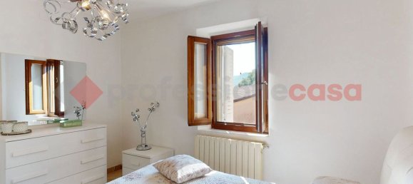 10-salle Maison à Vagli Sotto, Italy No. 237847 41