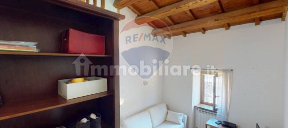3 bedrooms Apartment in Valtopina, Italy No. 73440 16