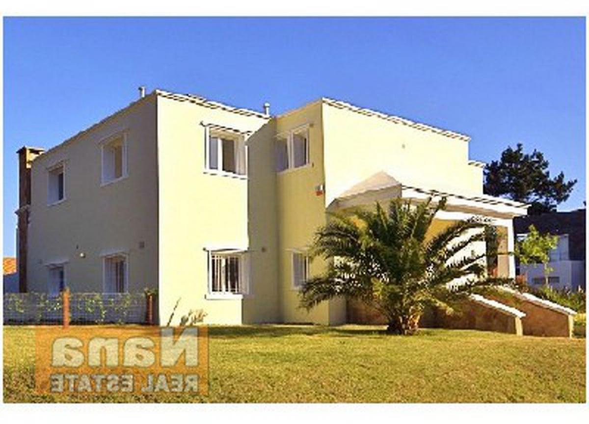 5 bedrooms House in Maldonado, Uruguay No. 8317