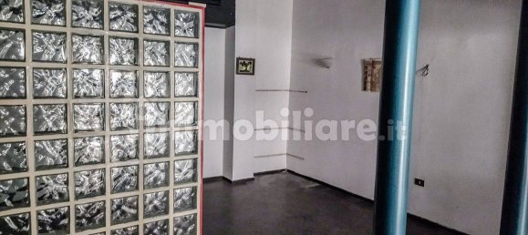 2غرفة عقار تجاري في Bari, Italy رقم 13603 9