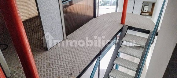 2غرفة عقار تجاري في Bari, Italy رقم 13603 7