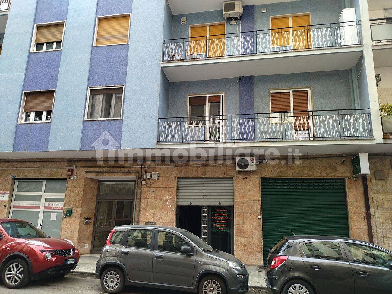 2غرفة عقار تجاري في Bari, Italy رقم 13603