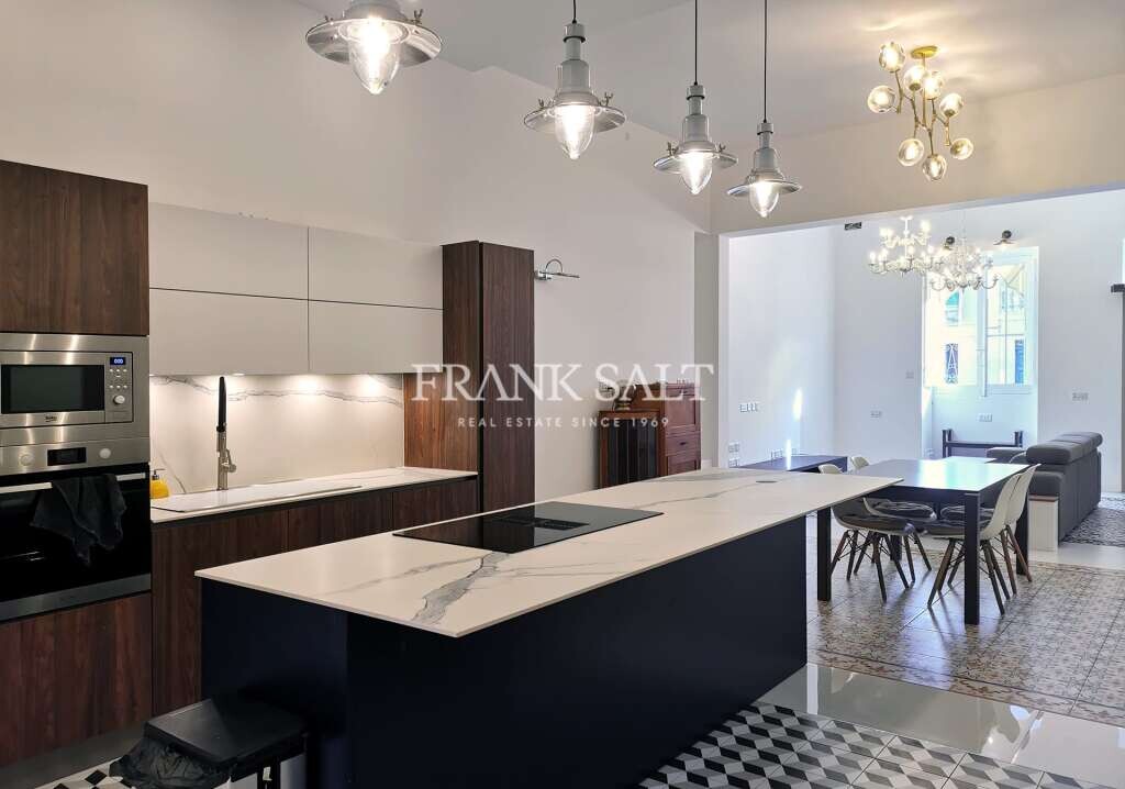 Moradia em banda T2 em Birkirkara, Malta N.º 6615