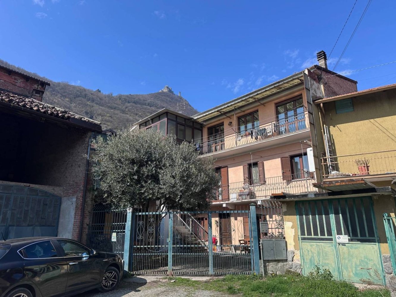 Apartamento T2 em Sant'Ambrogio di Torino, Italy N.º 58882